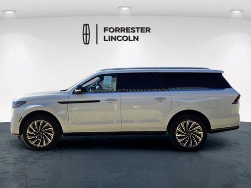 2025 Lincoln Navigator Black Label