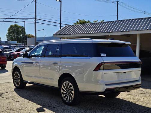 2025 Lincoln Navigator Black Label