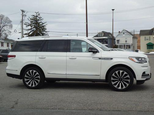 2023 Lincoln Navigator Reserve
