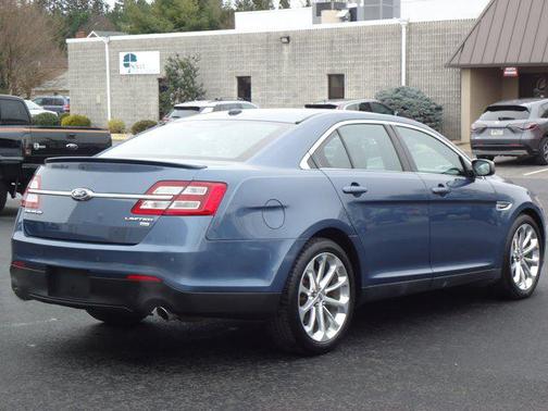 2018 Ford Taurus Limited