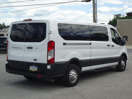Oxford White 2022 Ford Transit-350 XLT