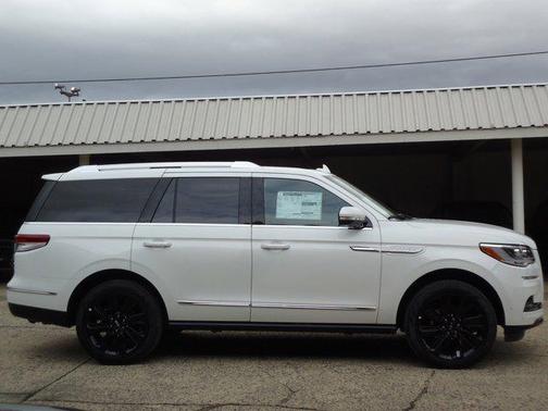2024 Lincoln Navigator Reserve