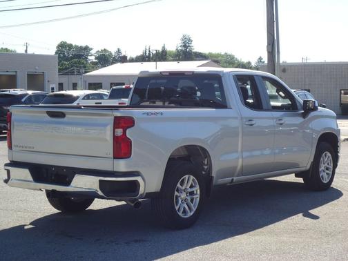 Silver Ice Metallic 2020 Chevrolet Silverado 1500 LT
