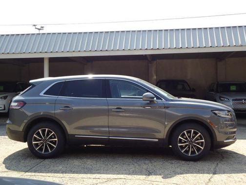 2021 Lincoln Nautilus Standard