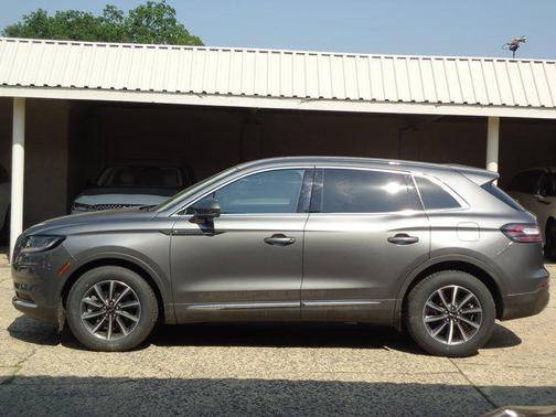 2021 Lincoln Nautilus Standard