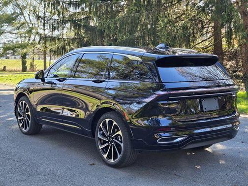 2025 Lincoln Nautilus Black Label