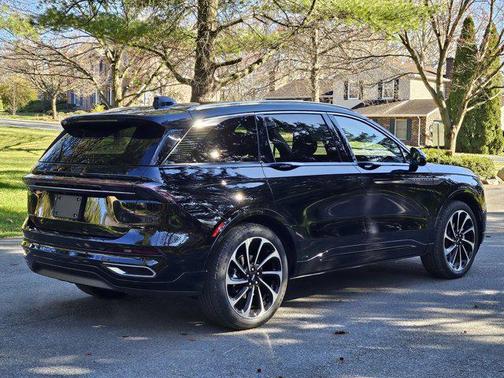 2025 Lincoln Nautilus Black Label