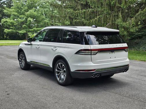 2025 Lincoln Aviator Premiere