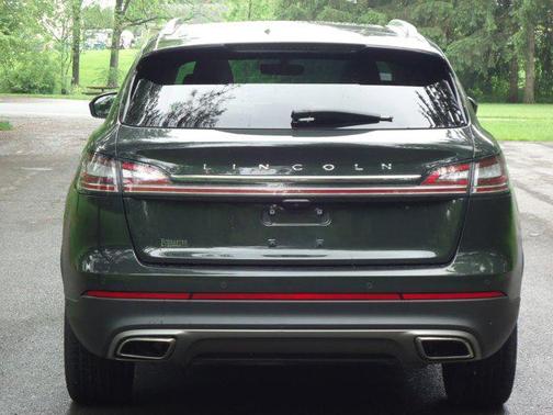 2022 Lincoln Nautilus Reserve