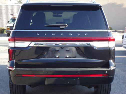 2022 Lincoln Navigator Black Label
