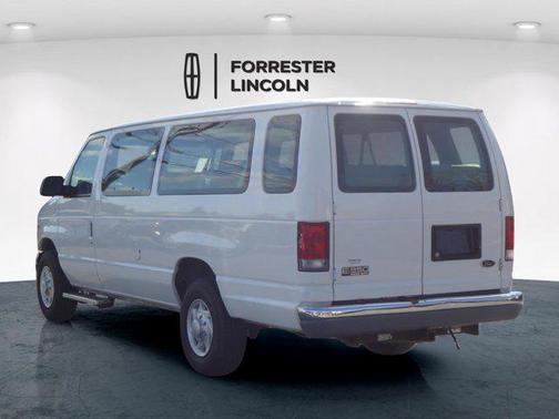 2001 Ford E350 Super Duty XL Wagon