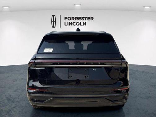 Infinite Black Metallic Clearcoat 2026 Lincoln Nautilus Reserve