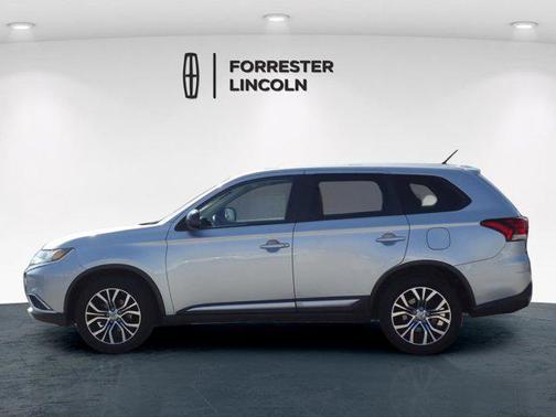 2016 Mitsubishi Outlander ES