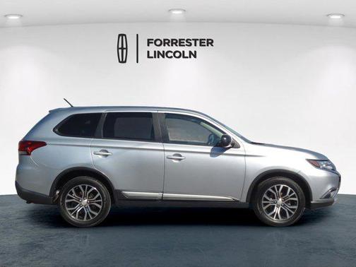 2016 Mitsubishi Outlander ES