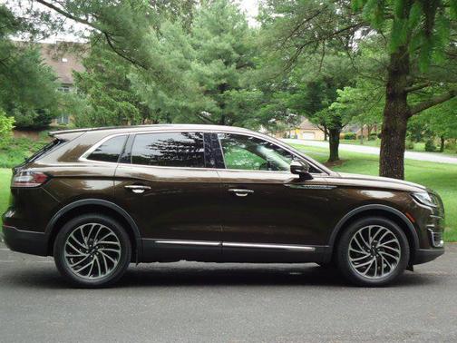 2019 Lincoln Nautilus Reserve