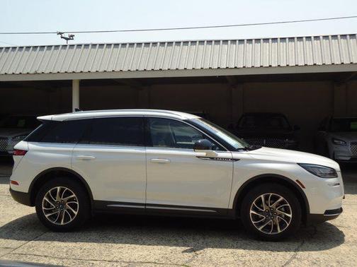 2020 Lincoln Corsair Standard