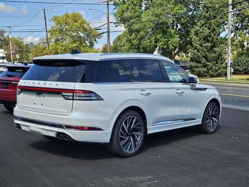 2025 Lincoln Aviator Black Label AWD