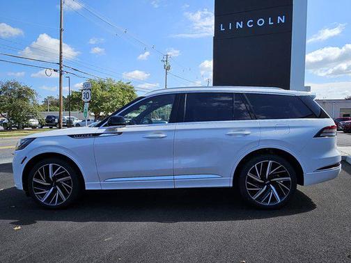 2025 Lincoln Aviator Black Label AWD