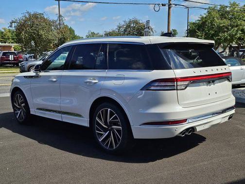 2025 Lincoln Aviator Black Label AWD
