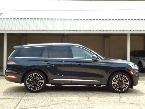 2023 Lincoln Aviator Black Label AWD