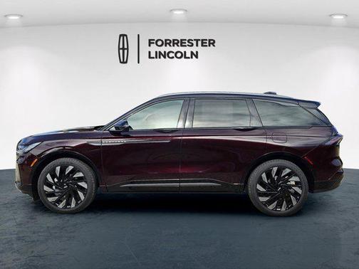 2025 Lincoln Nautilus Reserve