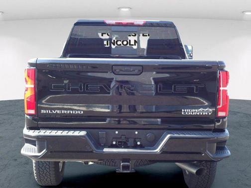2025 Chevrolet Silverado 2500 High Country