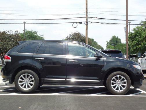 2014 Lincoln MKX Base