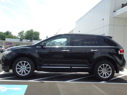 2014 Lincoln MKX Base