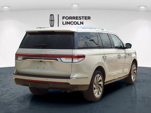 2024 Lincoln Navigator Premiere