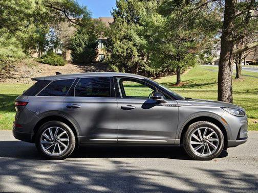 2025 Lincoln Corsair Premiere