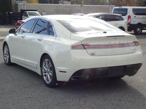 2013 Lincoln MKZ Base