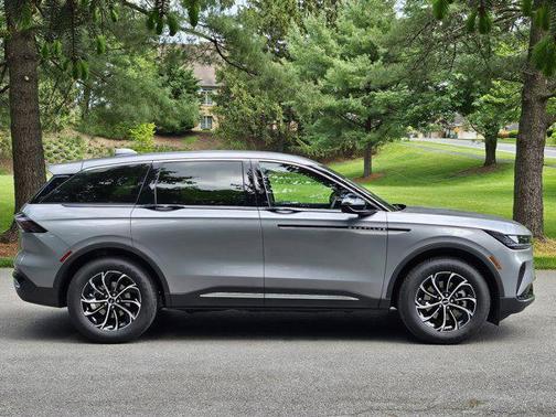 2025 Lincoln Nautilus Premiere