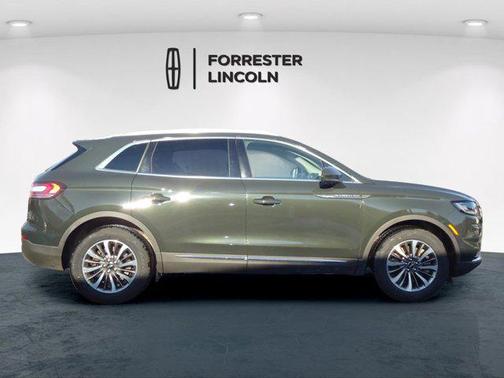 2022 Lincoln Nautilus Standard