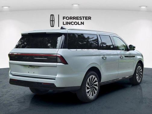 2025 Lincoln Navigator Black Label