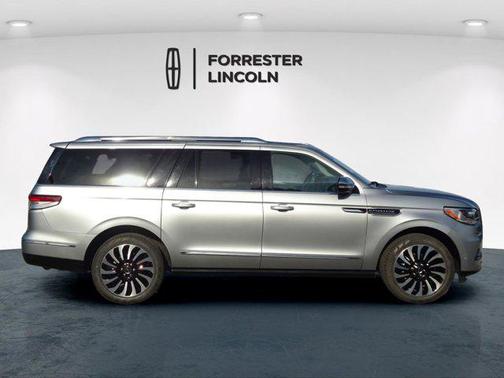 2022 Lincoln Navigator Black Label