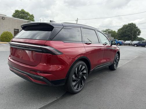 Red Carpet Metallic Tinted Clearcoat 2026 Lincoln Nautilus Reserve