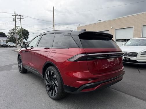 Red Carpet Metallic Tinted Clearcoat 2026 Lincoln Nautilus Reserve