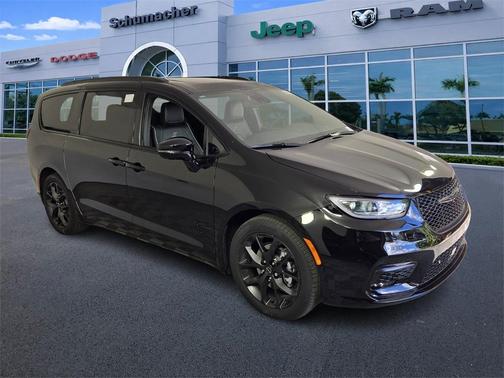 2026 Chrysler Pacifica Limited