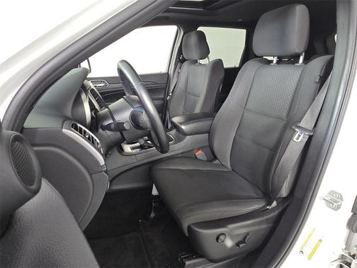 2019 Jeep Grand Cherokee Laredo