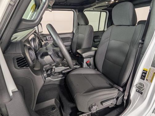 2023 Jeep Gladiator Sport