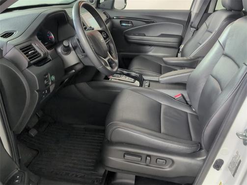 2022 Honda Pilot Touring 7-Passenger