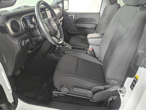 2020 Jeep Wrangler Sport