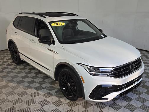 2022 Volkswagen Tiguan 2.0T SE R-Line Black
