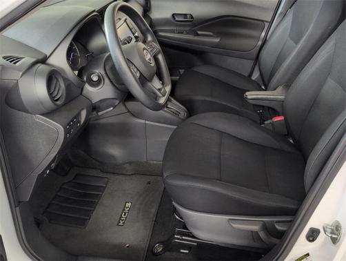 2023 Nissan Kicks S