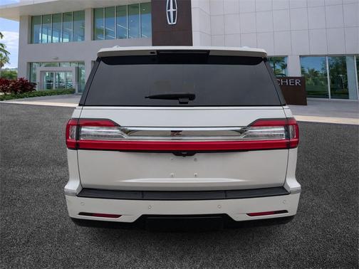 2019 Lincoln Navigator L Black Label