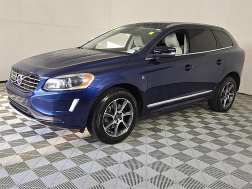 2015 Volvo XC60 T6 Platinum