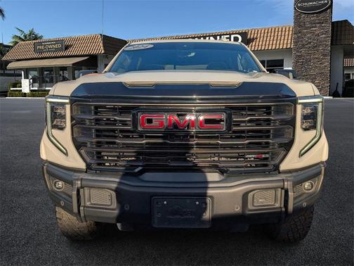 2024 GMC Sierra 1500 AT4X