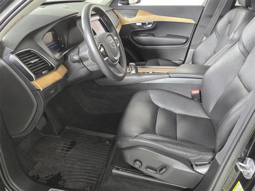2023 Volvo XC90 B6 Plus 7-Seater