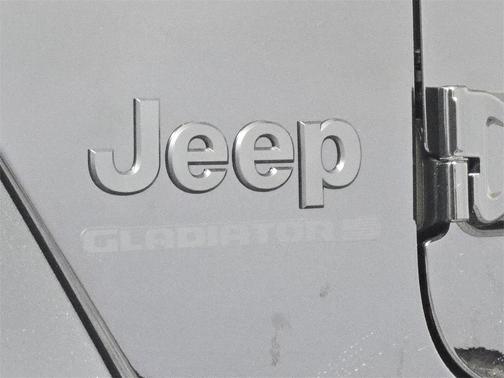 2026 Jeep Gladiator Sport