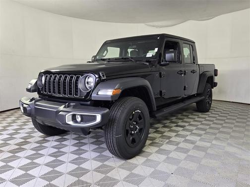 2026 Jeep Gladiator Sport